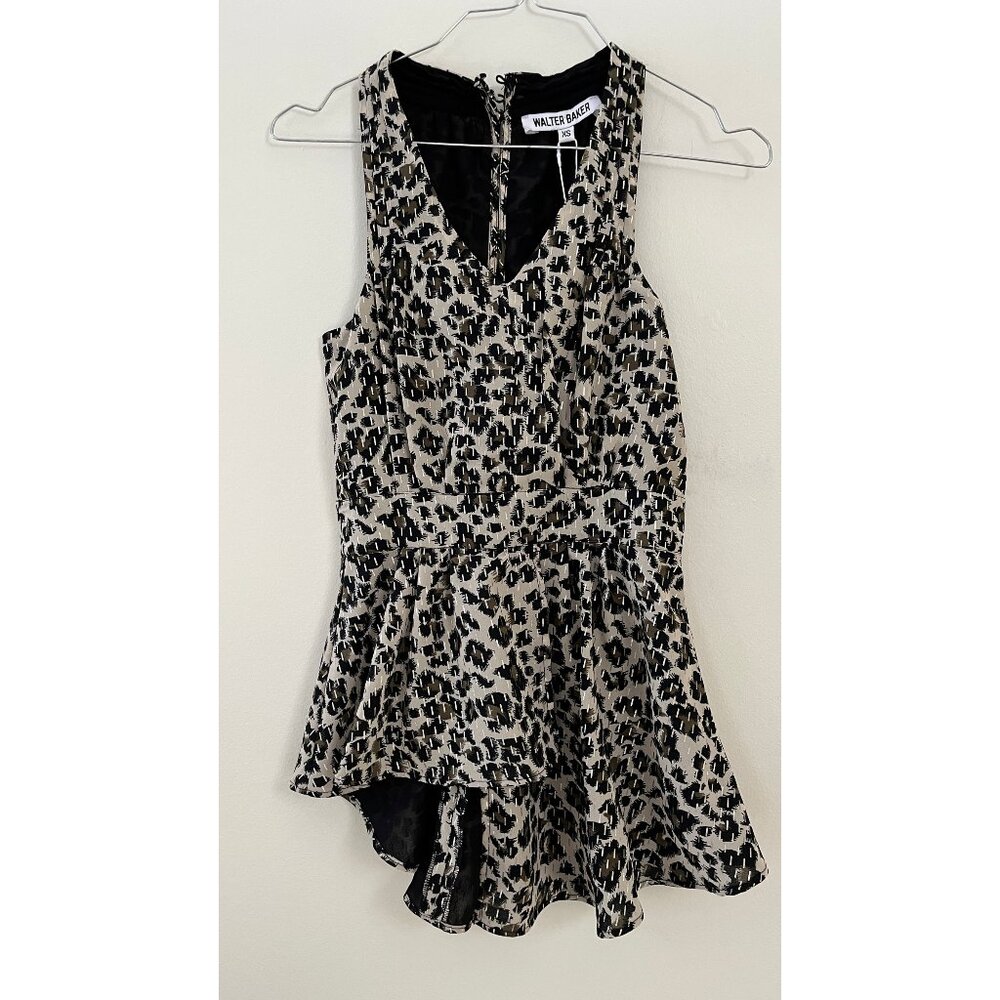 BNWT WALTER BAKER ANIMAL PRINT TOP IN A MARKED SIZE XS